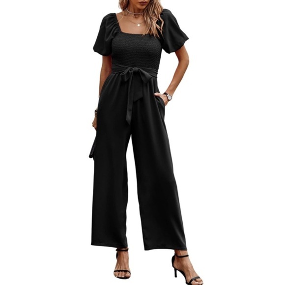 Pants - Women’s Black Short Sleeve Jumpsuit Pants Pull On Medium New